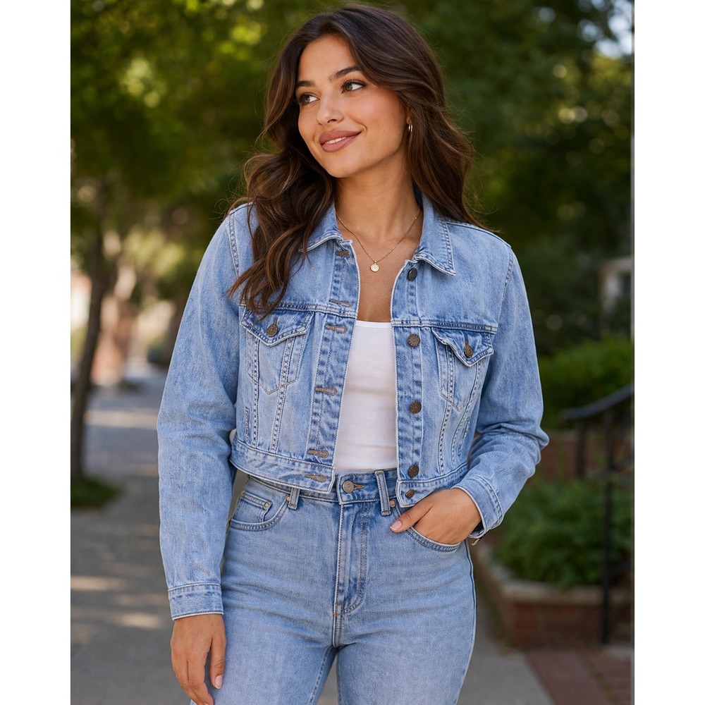 American Eagle  Distressed  Cropped Denim Jean Jacket L